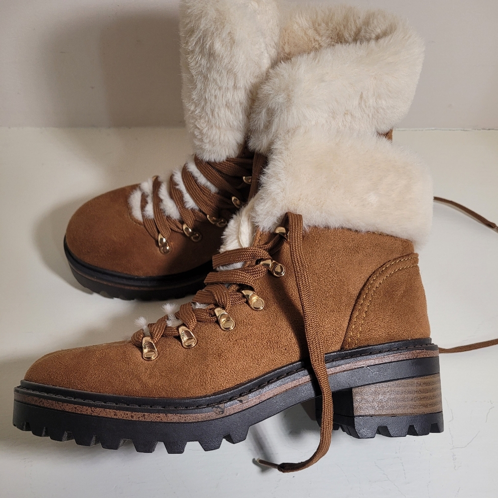 Women's Tan Fur-Lined Winter Boots